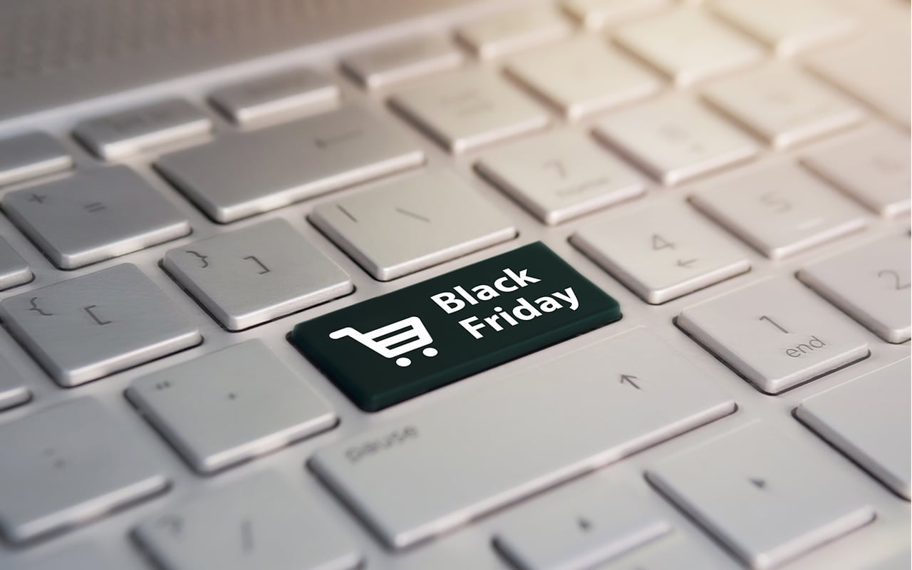 vista-de-primer-plano-en-el-teclado-conceptual-black-friday.jpg